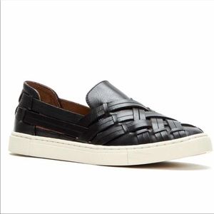 🎉Host pick🎉{Frye} Ivy huarache sneaker